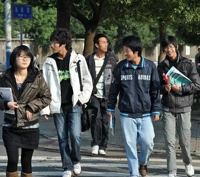 实践特别是在现实生活的实践学习中才干