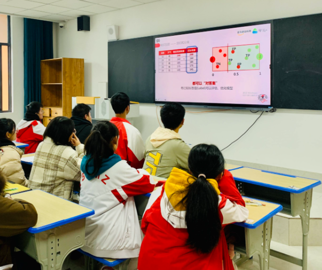 逻辑和前沿科研成果专属学科智能体就能