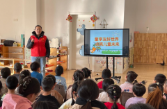 燈亮得越早照亮的旭旯越多孩子的未來就